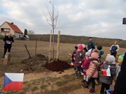100.výročí vzniku Československé republiky - výsadba stromů Alej republiky na Vlkavě